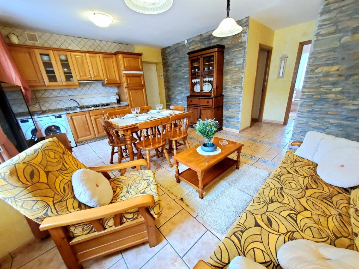 Apartamentos Turisticos Rosa Ribadeo Εξωτερικό φωτογραφία