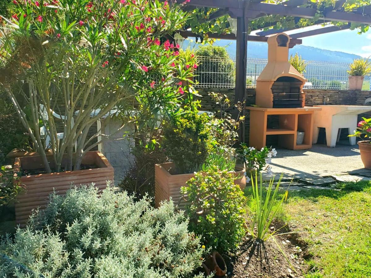 Apartamentos Turisticos Rosa Ribadeo Εξωτερικό φωτογραφία