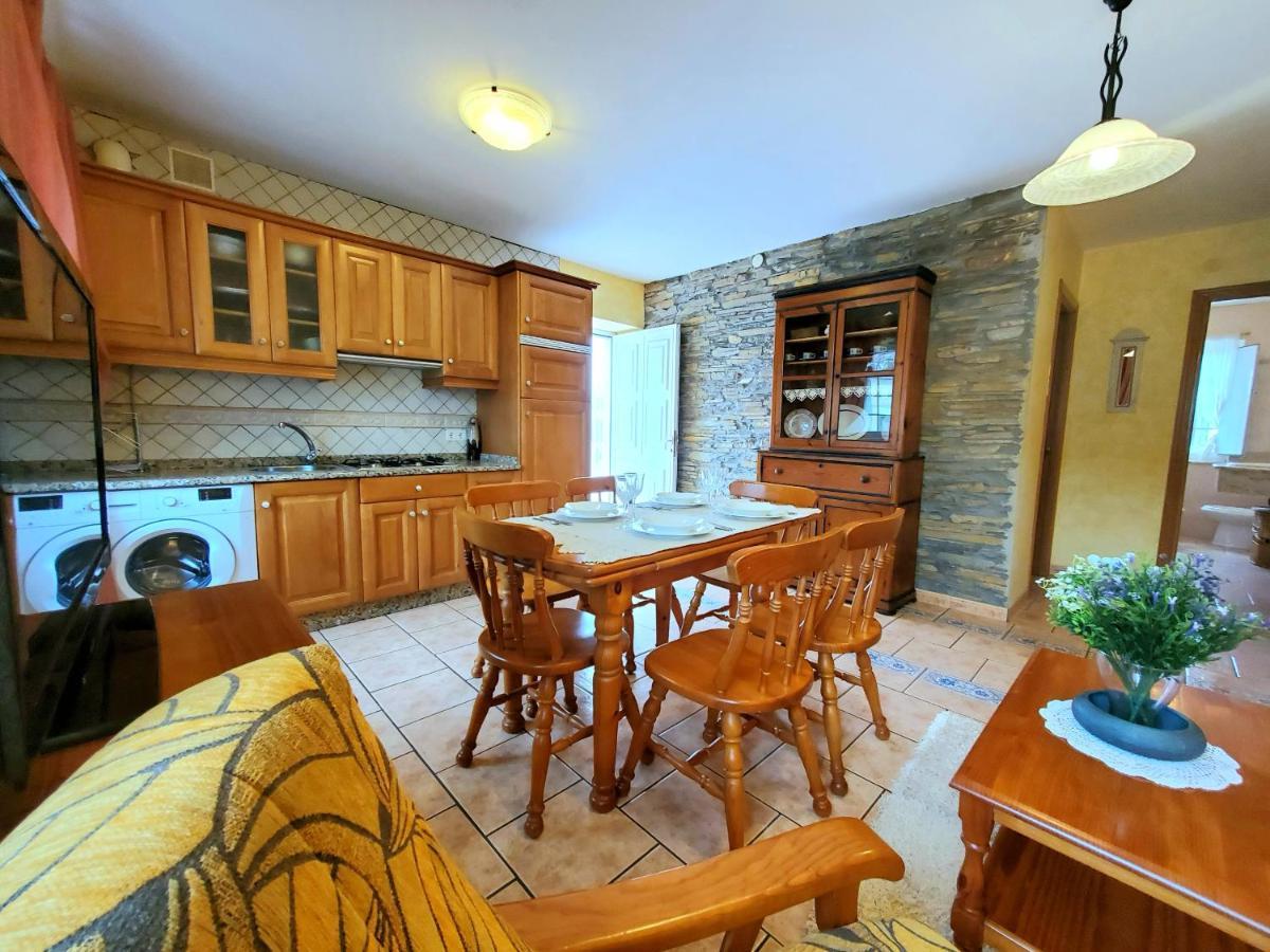 Apartamentos Turisticos Rosa Ribadeo Εξωτερικό φωτογραφία