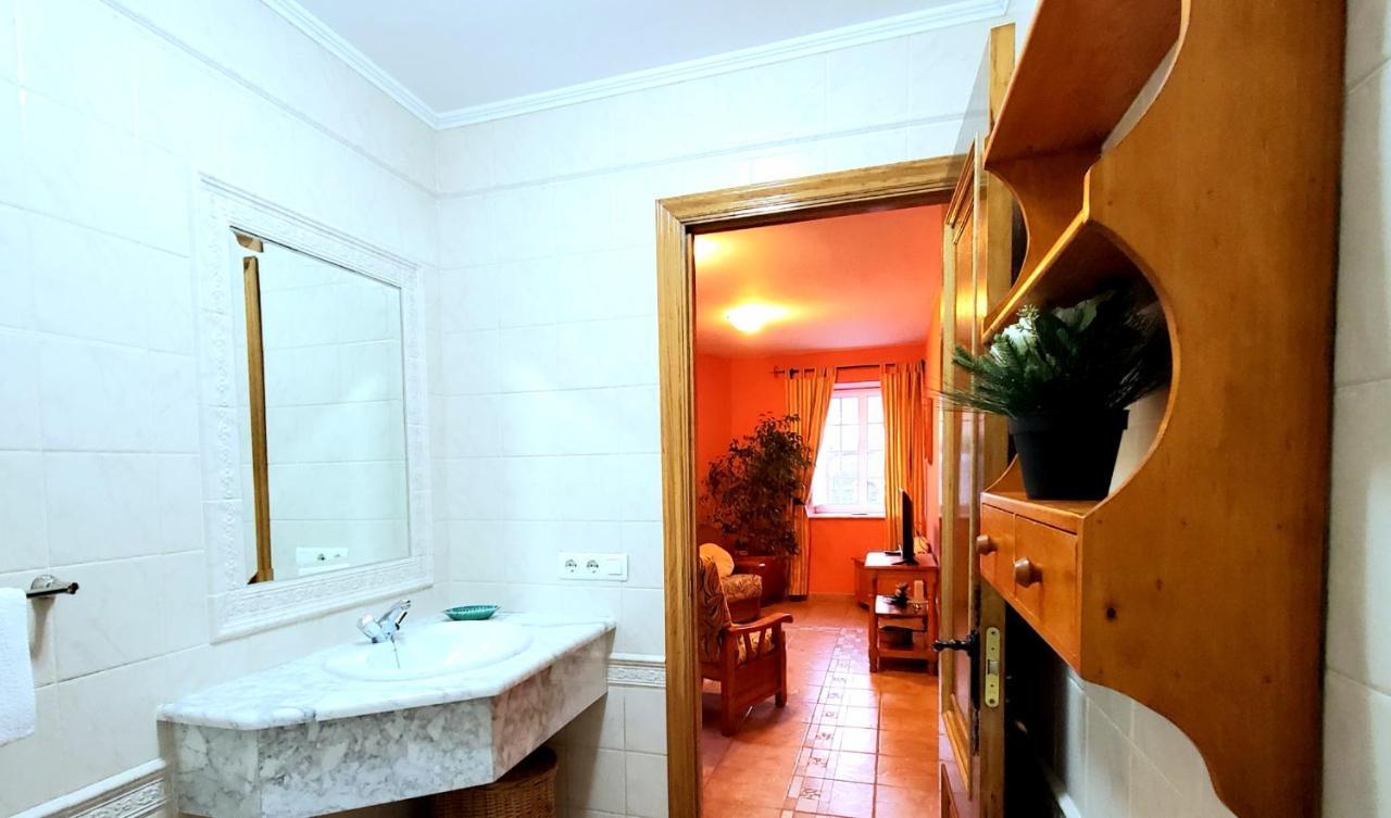 Apartamentos Turisticos Rosa Ribadeo Εξωτερικό φωτογραφία